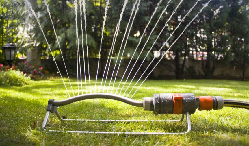 watering lawn sprinkler